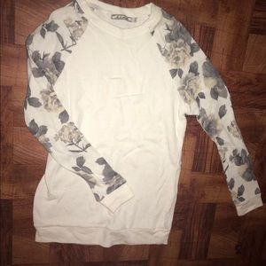 Long sleeve sweater top